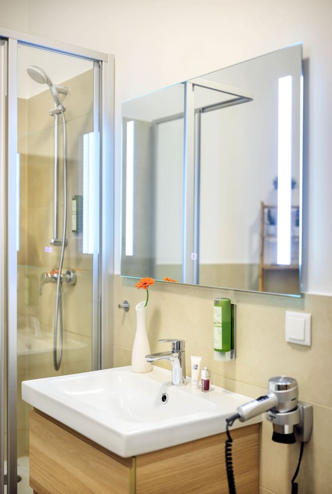 Фото Jimmy's Apartments Dandelion