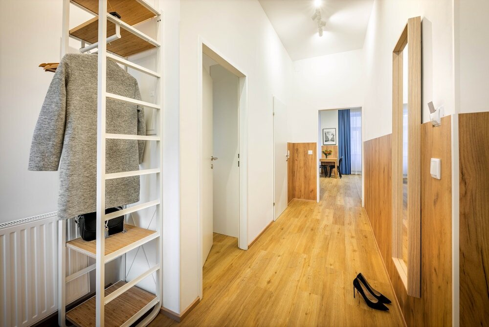 Фото Jimmy's Apartments Dandelion