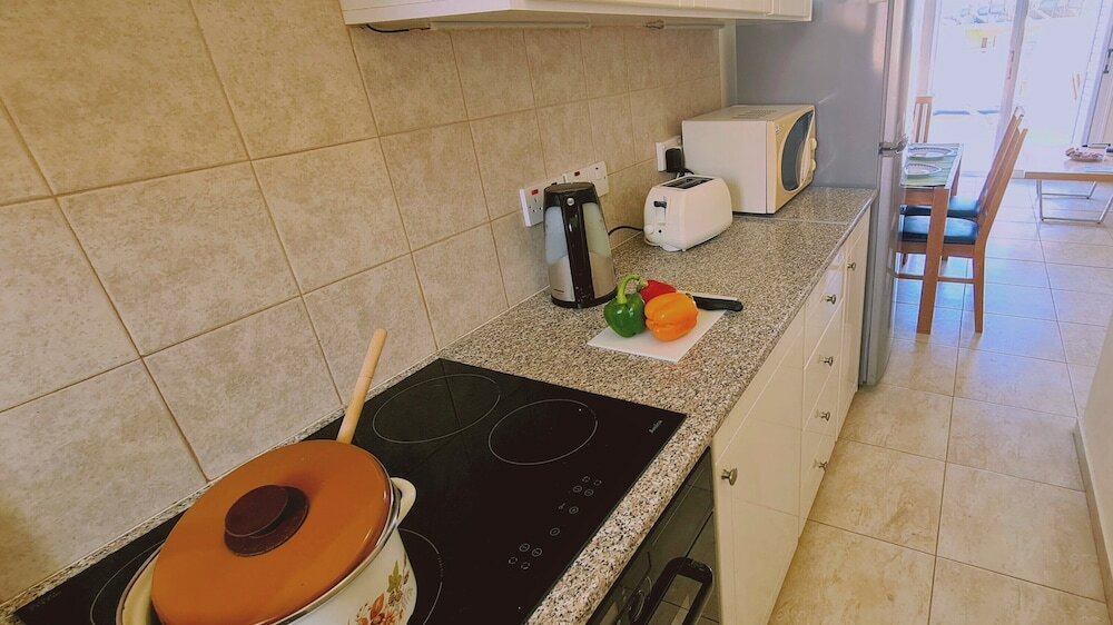 Фото SunShine Apartment by Stay BnB