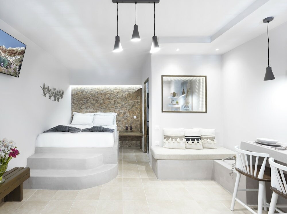 Фото Secret Gem Suites