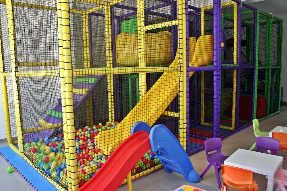 Фото Апартаменты Cornelius Pool