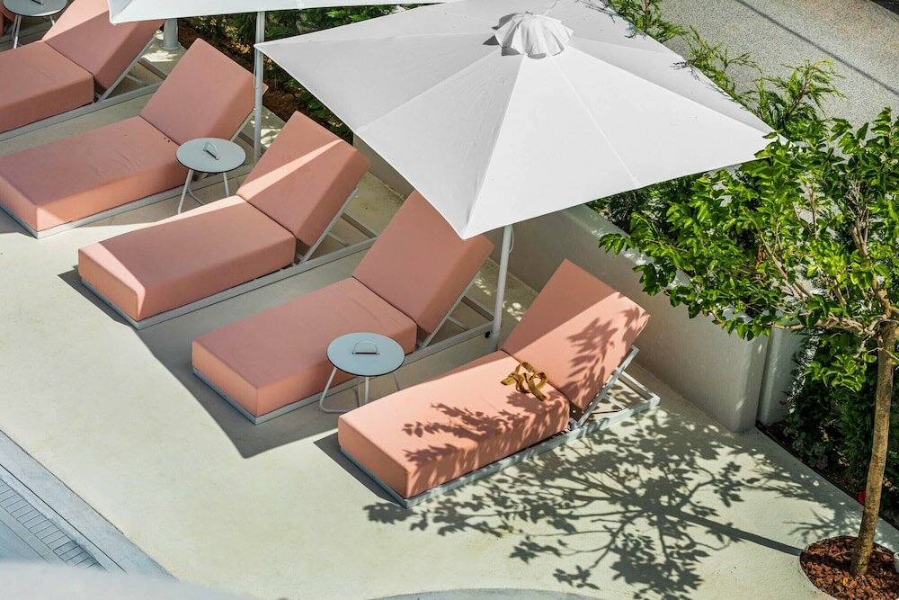 Фото Cocoons Luxury Suites & Villas