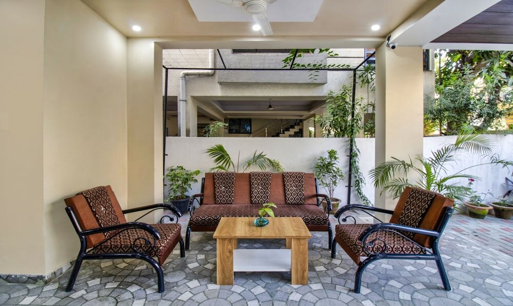 Фото Itsy by Treebo - Shri Guru Service Apartment