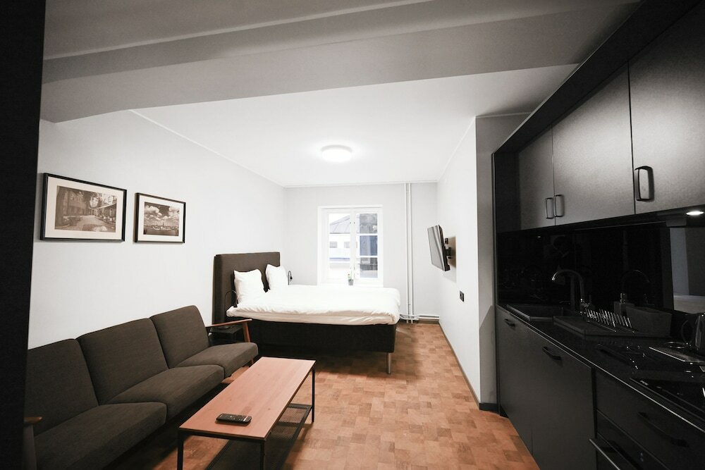 Фото Old Town Stay Hotel