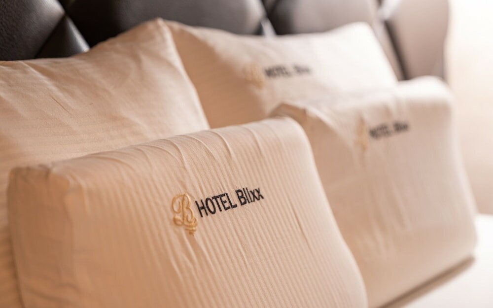 Фото 33555716610