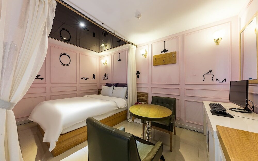 Фото Daejeon Munchang Hotel Some