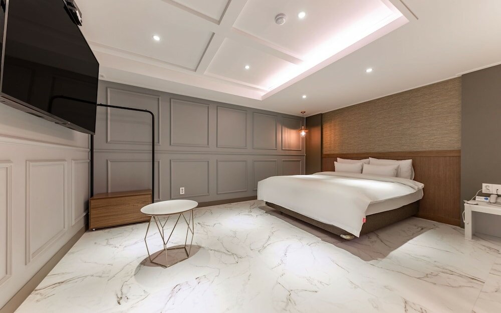 Фото Daejeon Yongjeon Momo