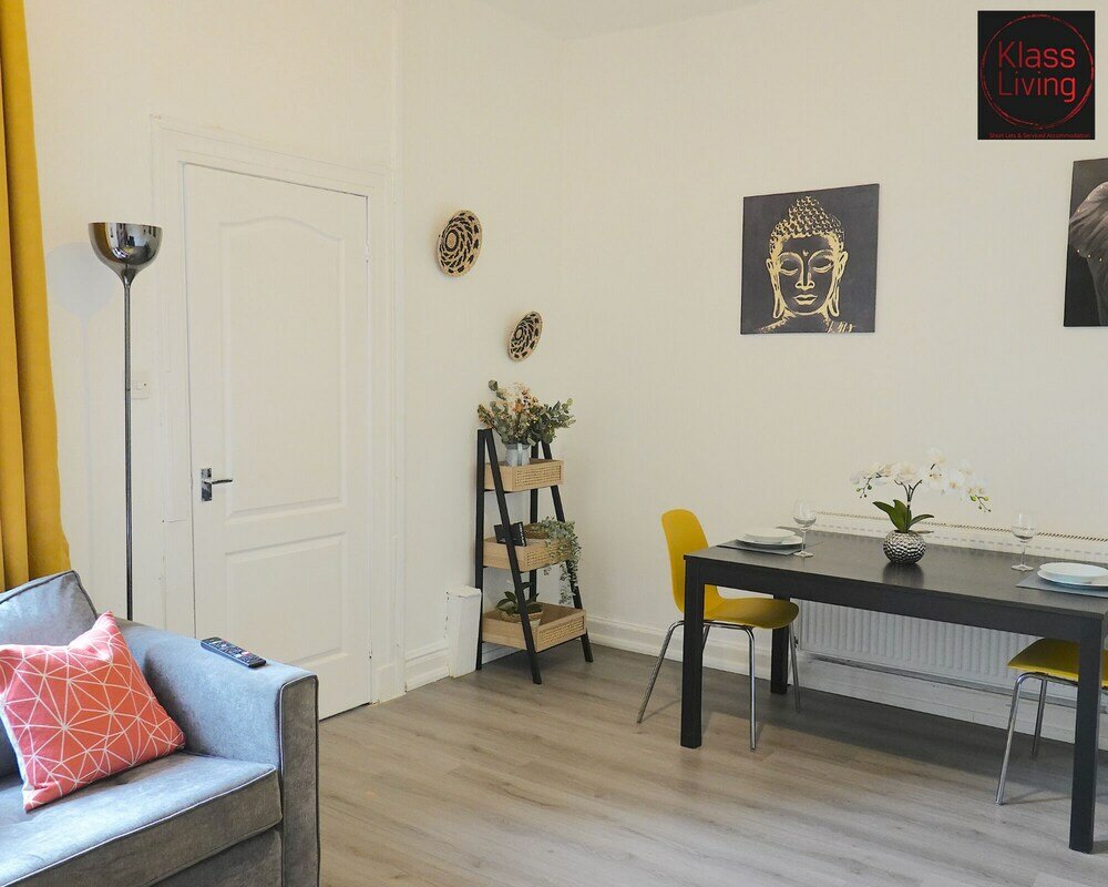 Фото One Bedroom Apartment by Klass Living Serviced Accommodation Bellshill - Mossend Apartment with Wifi and Parking