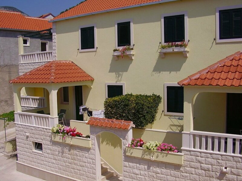 Гостиница Josi - With Beautiful Garden - A2 Zuti