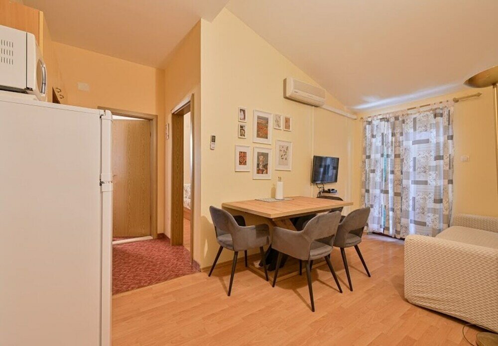 Фото Ani - With Pool and hot tub - A3 Juzni