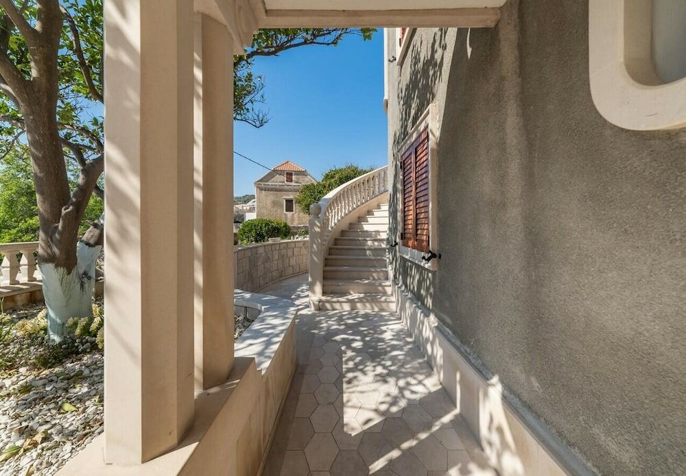 Фото Anita - Parking - Sa2