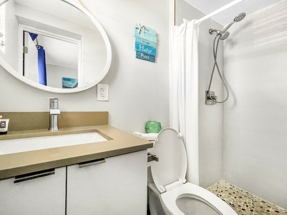 Фото Neptune Oceanfront Rentals