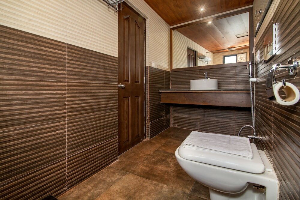 Фото Sumi Queen's Yard Rink Mall Darjeeling