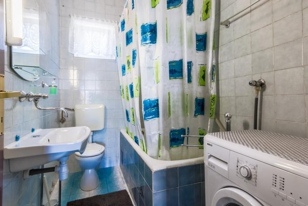 Фото Marinka - With Backyard - A1