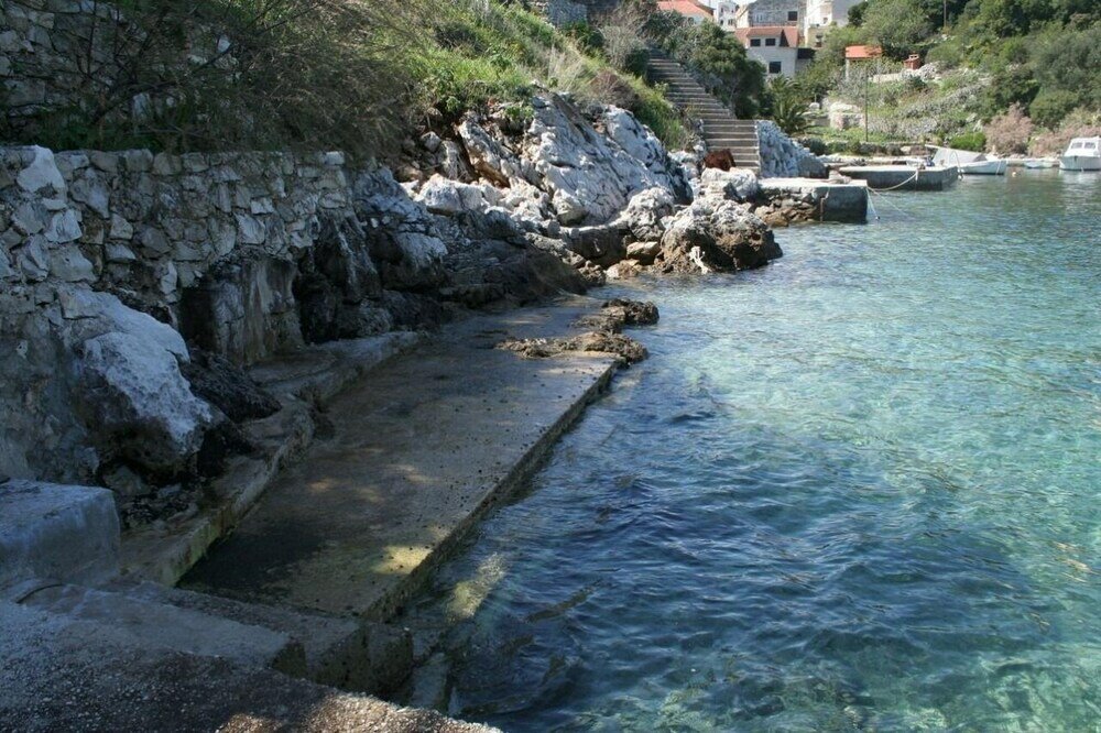 Фото Ivo - 20m From the sea - A3