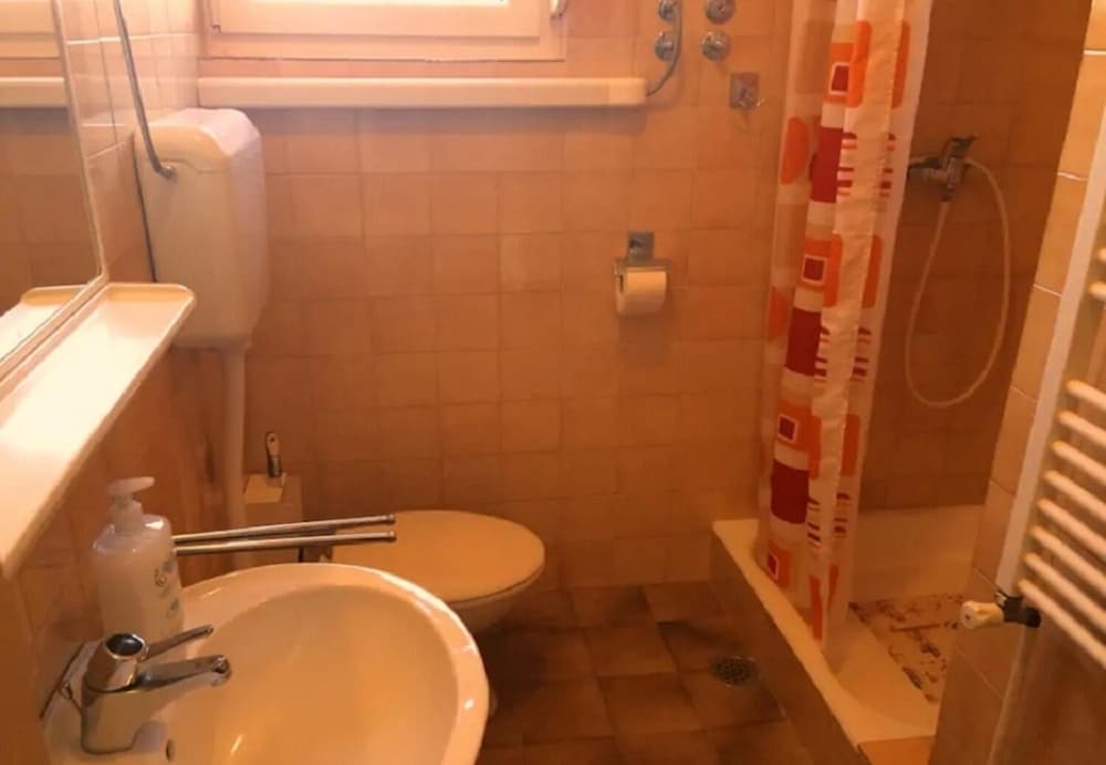 Фото Ognjen - Family Apartments With Free Parking - A5