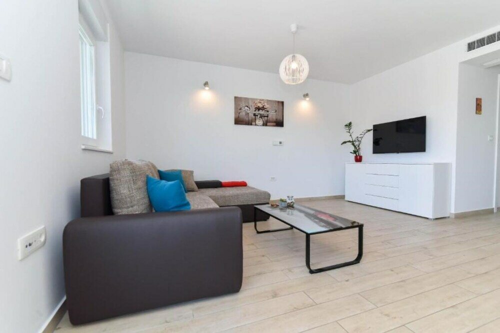 Фото Mali Princ - Modern and Comfortable - A2