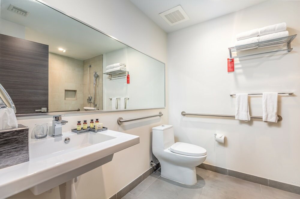 Фото Stylish Private Beach Condo Hollywood