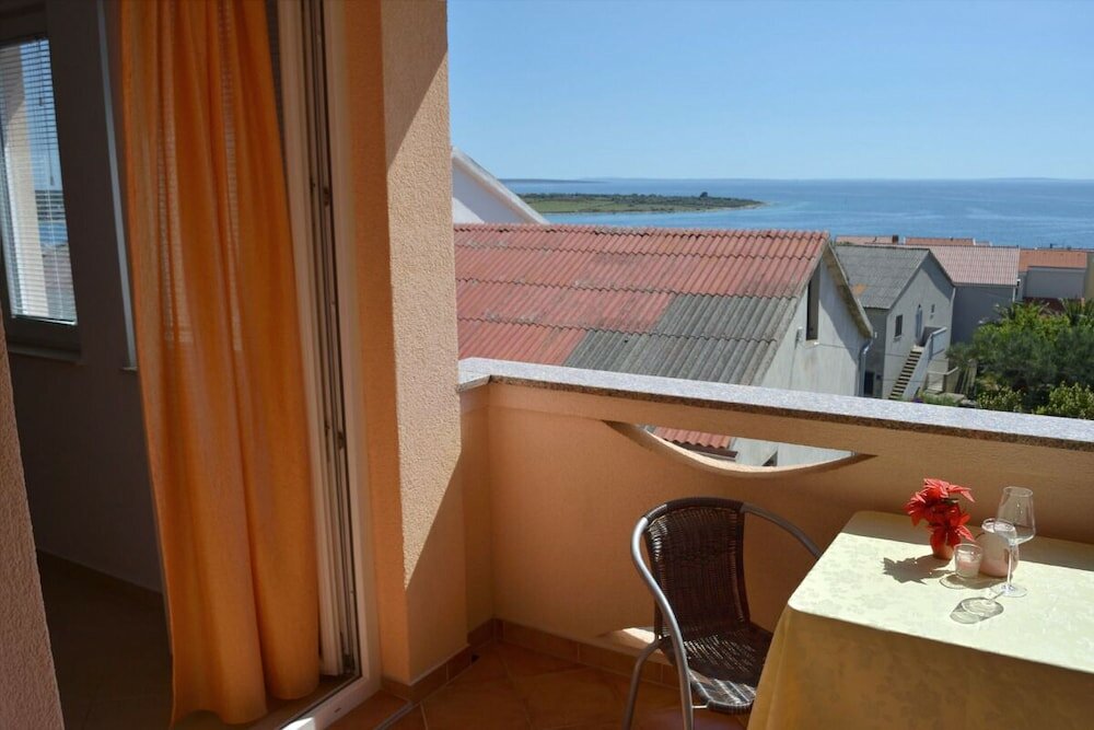 Фото Floral Apartments Pende