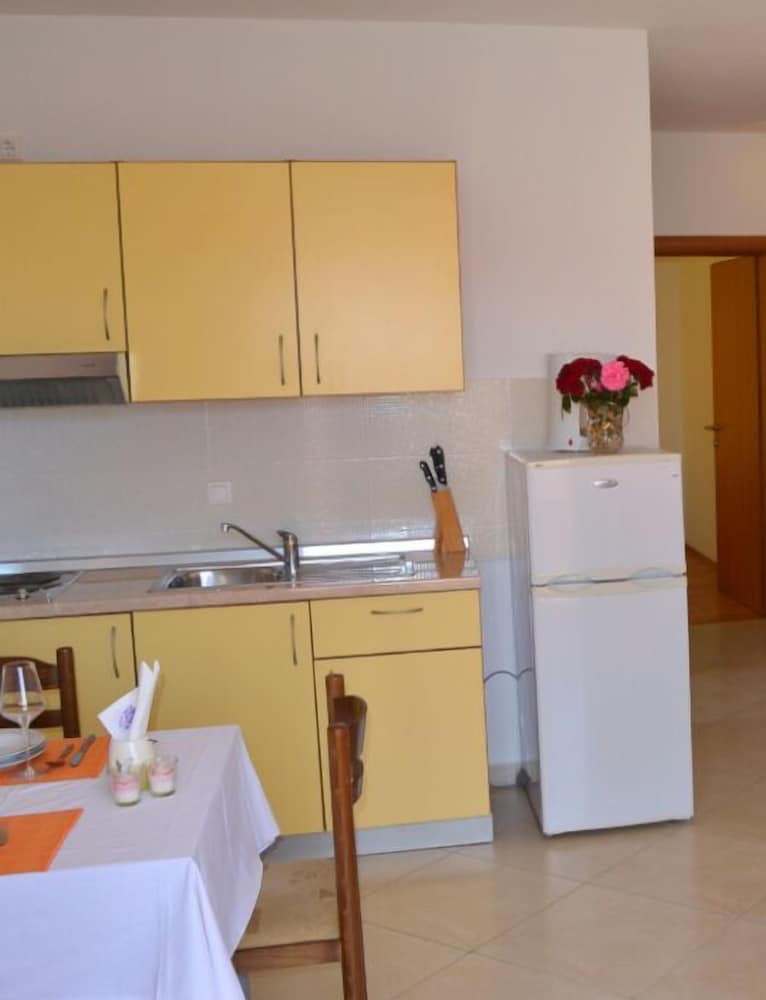 Фото Floral Apartments Pende