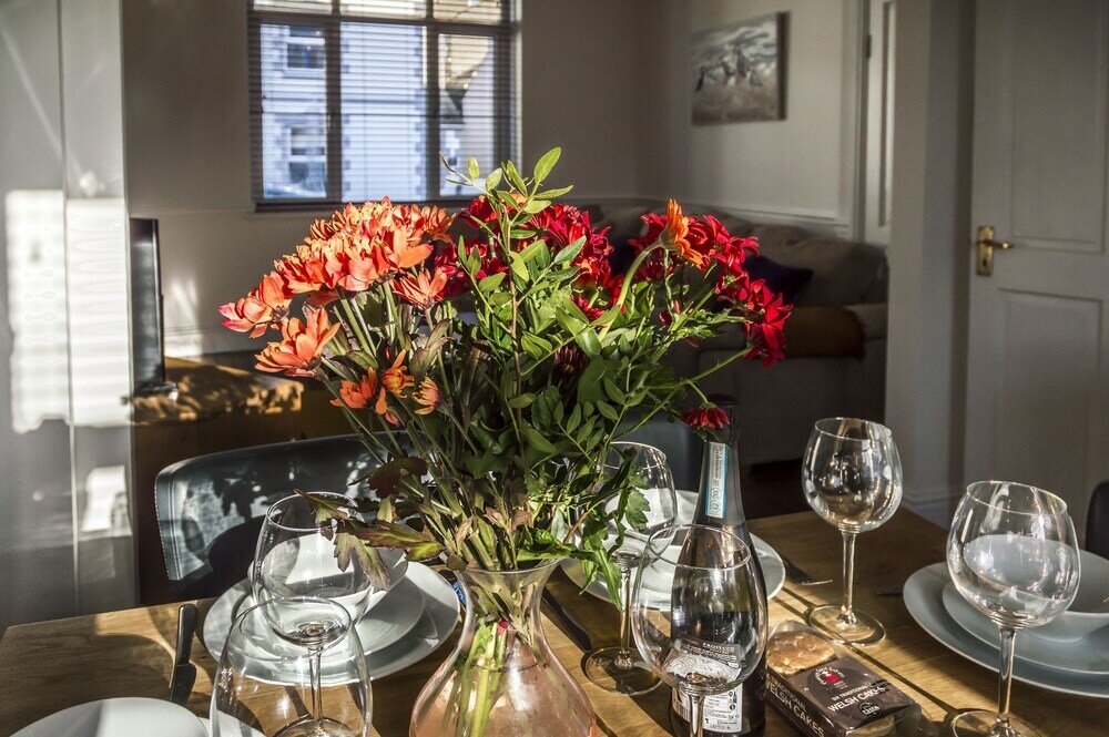 Фото Ivydene - 3 Bedroom Holiday Home - Tenby