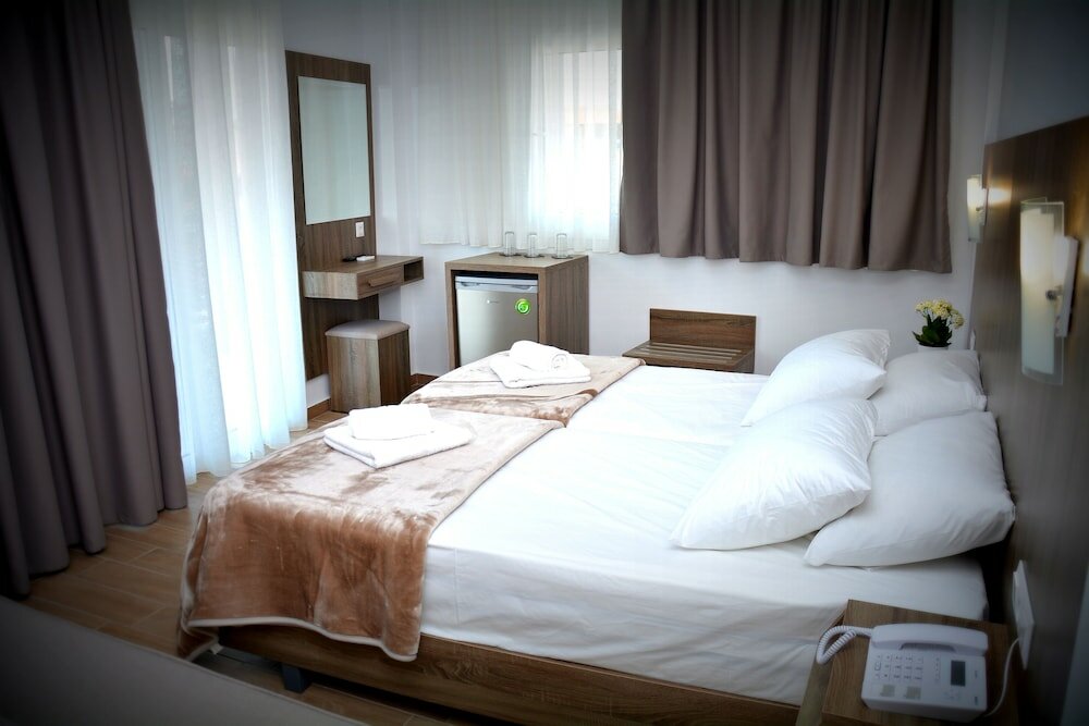 Фото Scandinavia Hotel