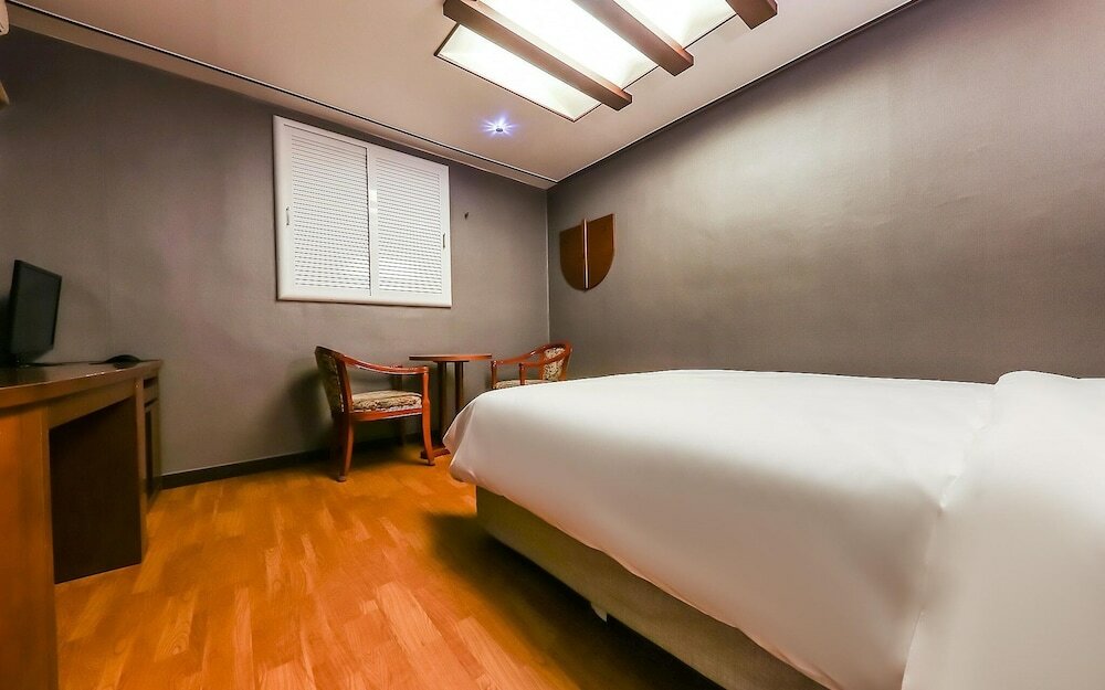 Фото Daejeon Yongjeon Sky