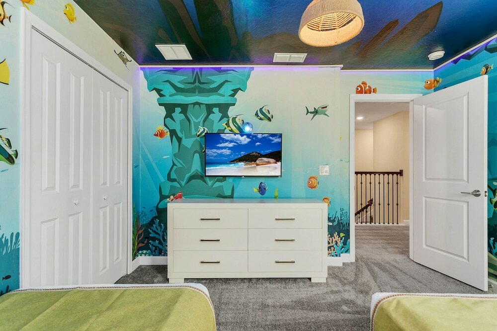 Фото Must See Villa! Private Poolthemed Roomstheater!