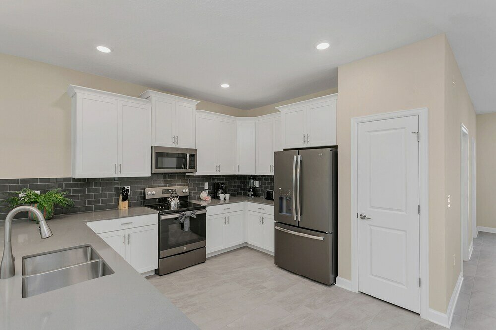 Фото Must See Villa! Private Poolthemed Roomstheater!