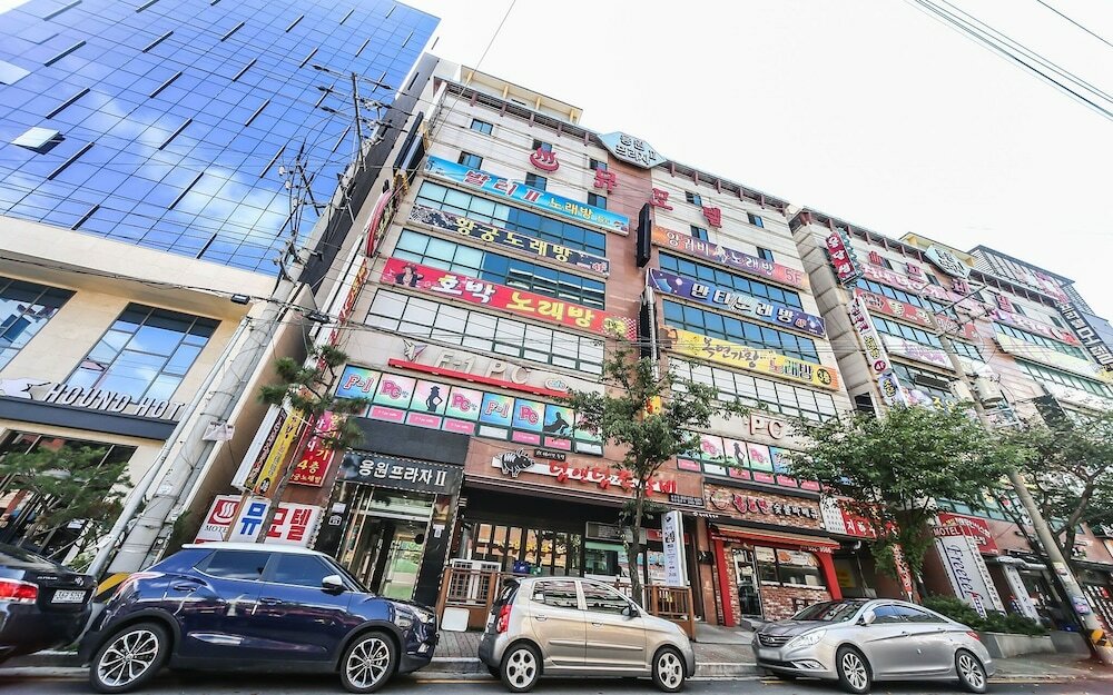 Фото отеля 1