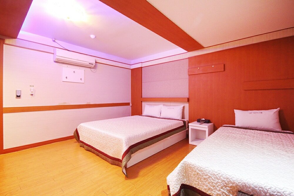 Фото Geojedo Okpo Gallery