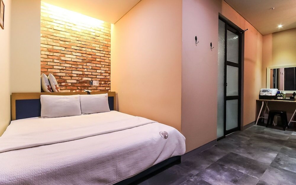 Фото Changwon Masan Ive Hotel