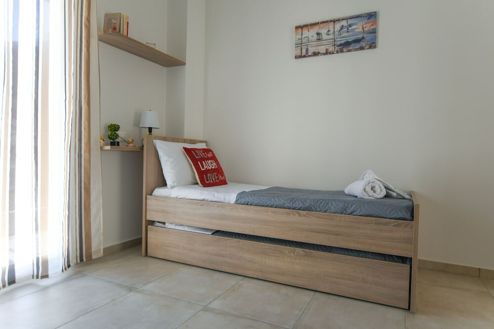 Фото Orama Apartment