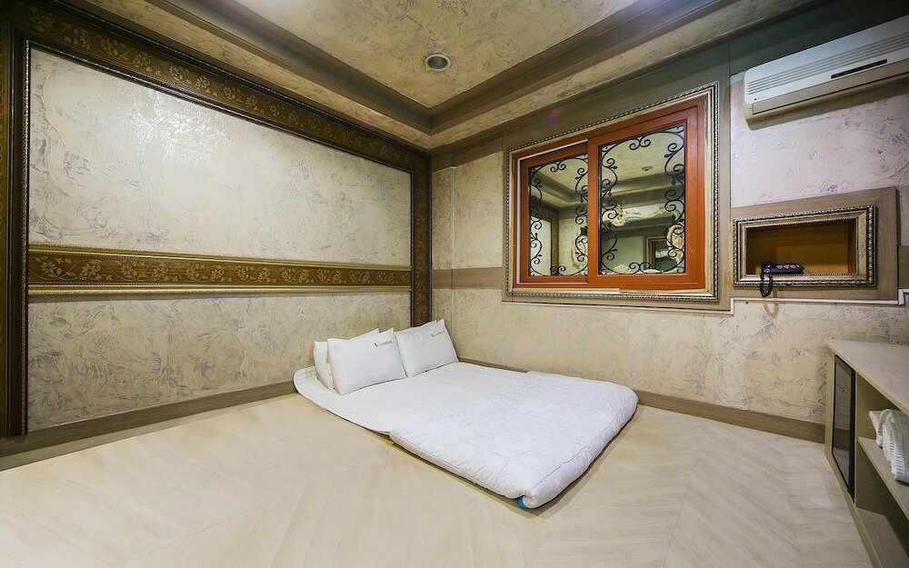 Фото Pohang Daejamdong Business A