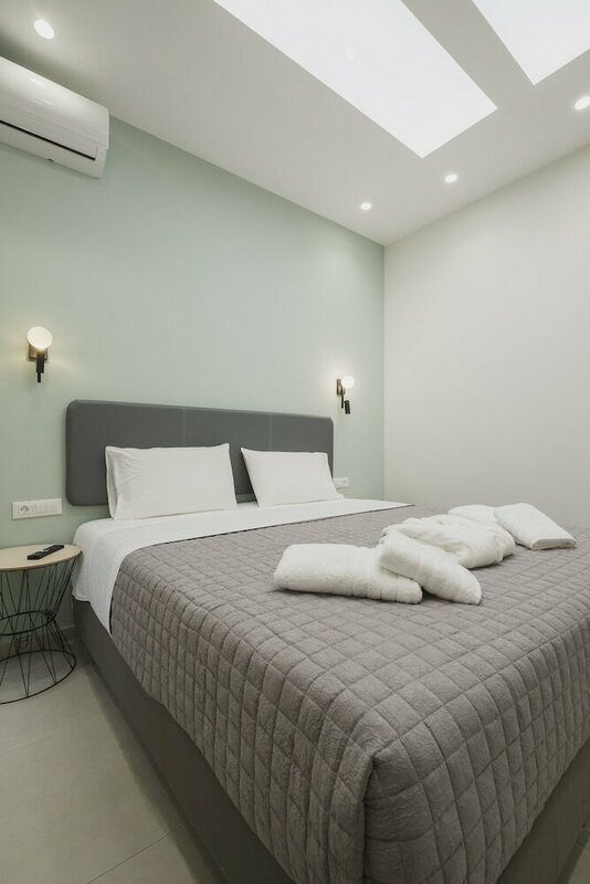 Гостиница Central Apt 3 steps to Venetian Town в Ханье