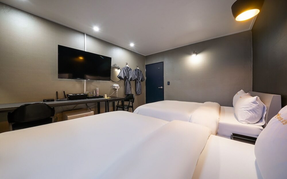 Фото Anyang Koam Hotel