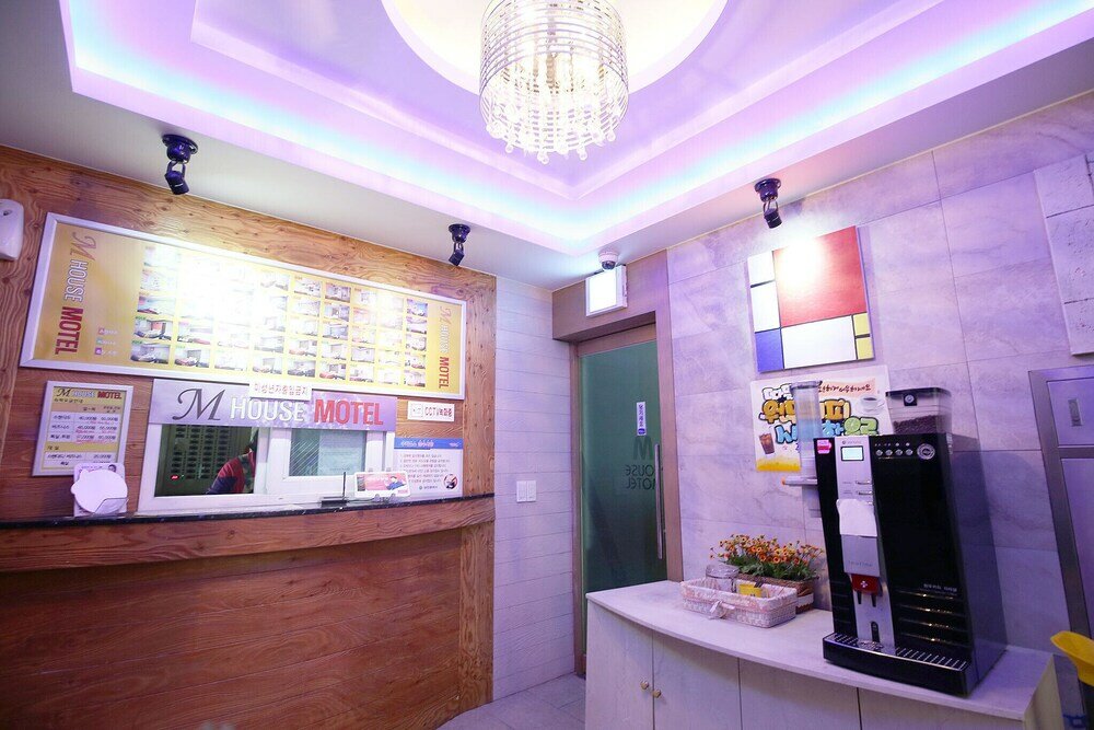 Фото Daejeon Wolpyeong M House