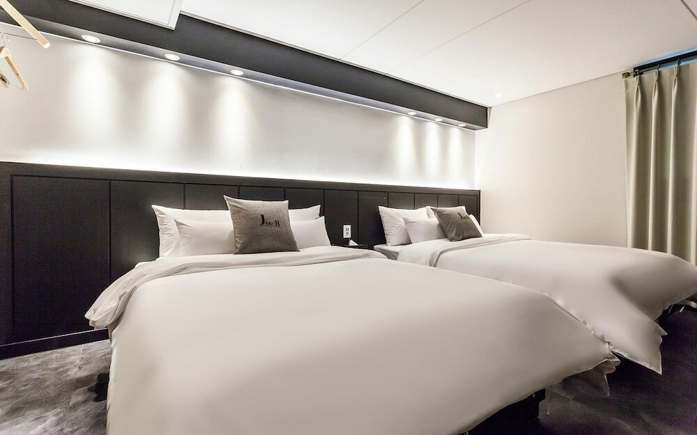 Фото Suwon Johnny B