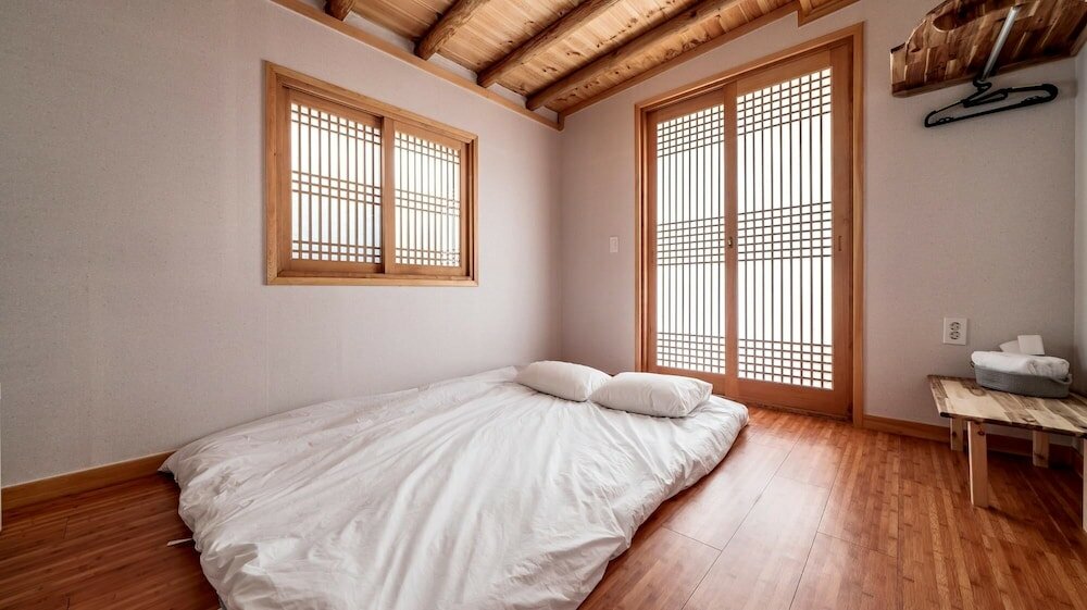 Фото Gyeongju Nenugnam20 Hanok Pension