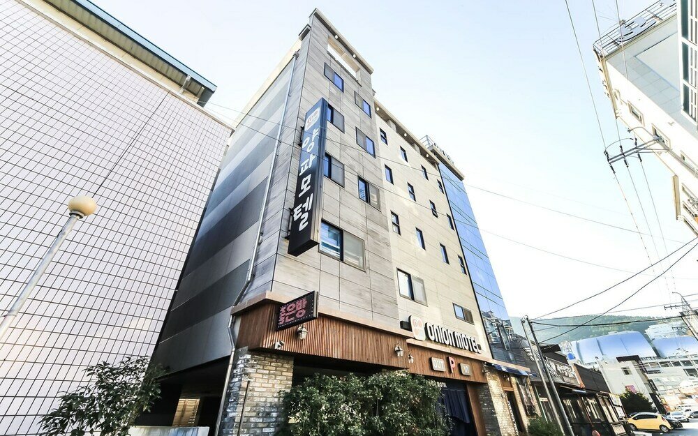 Фото отеля 1