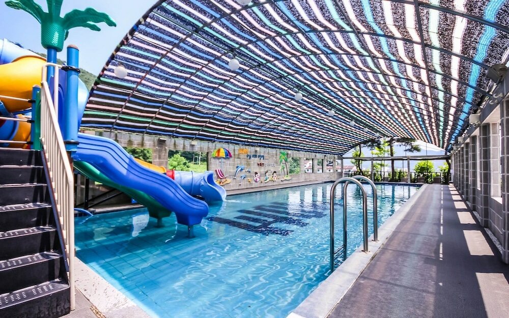 Фото Changwon Bukmyeon Nouage Cullinan