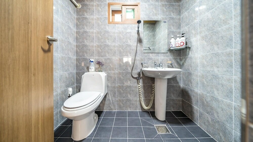 Фото Gyeongju Nenugnam20 Hanok Pension