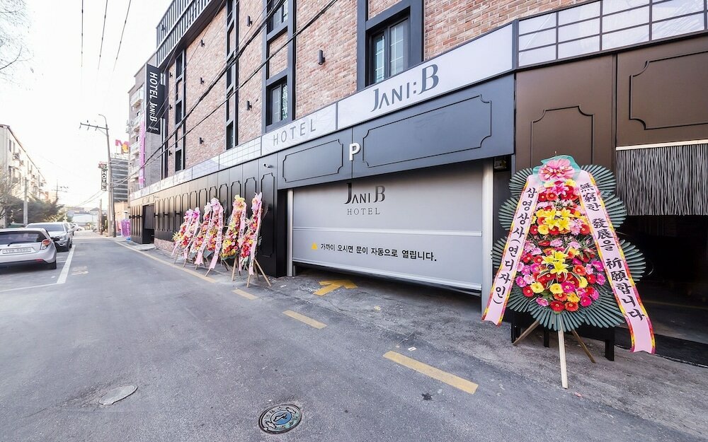 Фото Suwon Johnny B