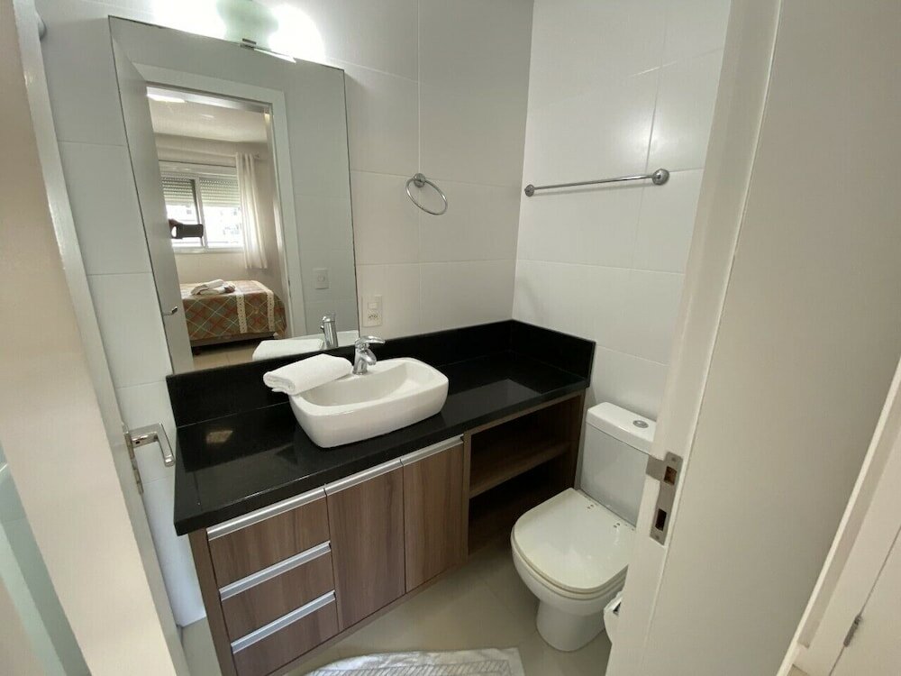 Фото Porto De Jurere Florianópolis Piscina