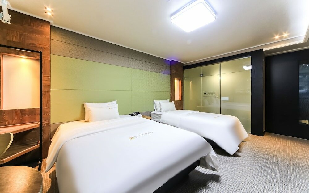 Фото Geoje Jangseungpo Yangpa