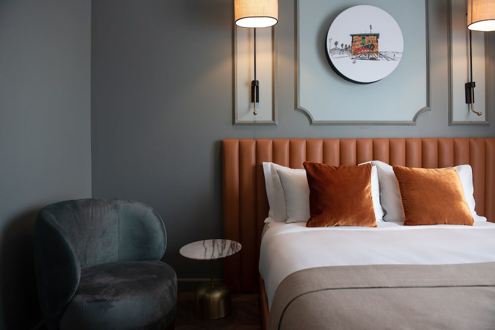 Фото Mayer House