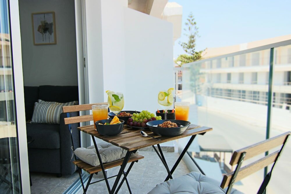 Фото Phaedrus Living: Seaside Luxury Flat Athina 113