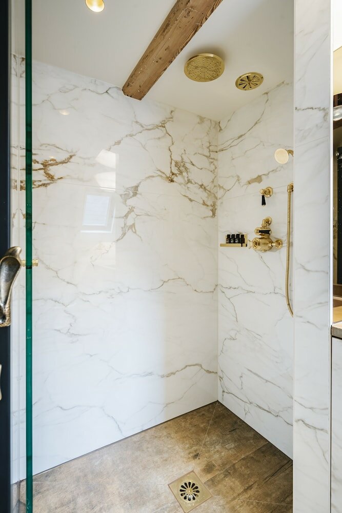 Фото Hotel The Noblemen