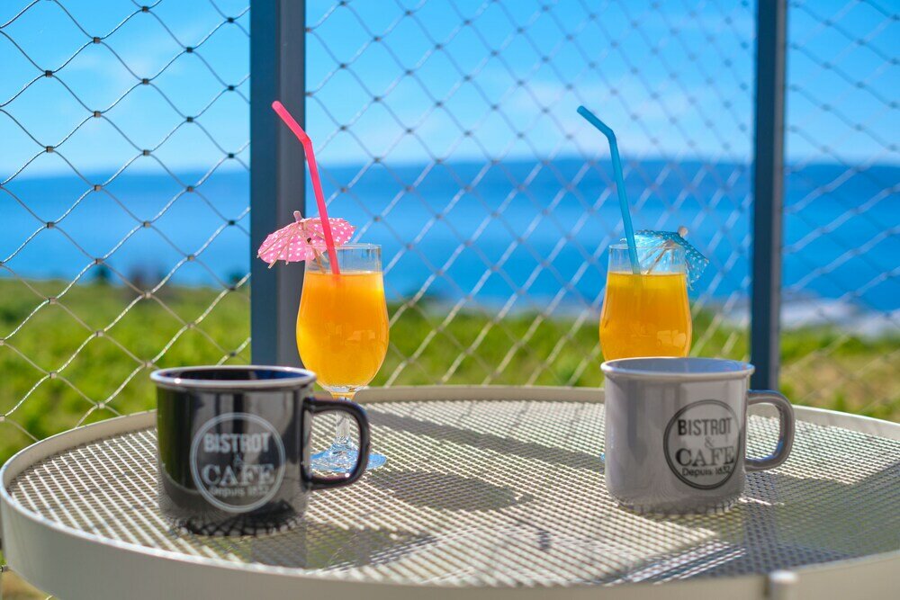 Фото Luxury Seaside Apartment