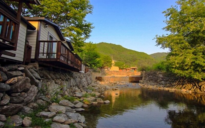 Гостиница Gapyeong Sannaedeul Pension